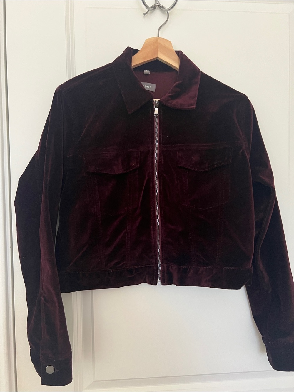 DL1961 Jacket.